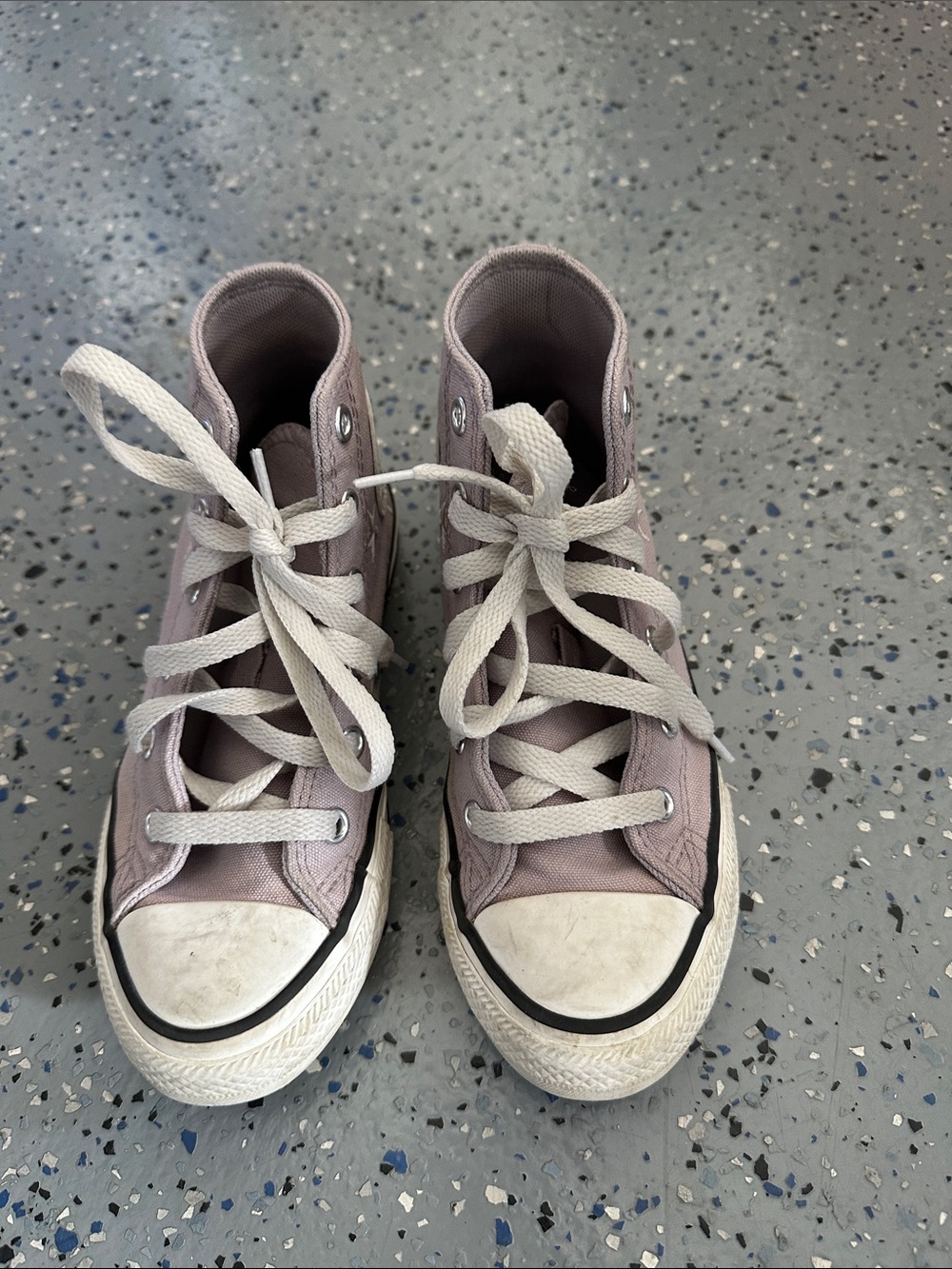Converse kids 13.5 hightop Canvas Sneakers in Dusty Lavender